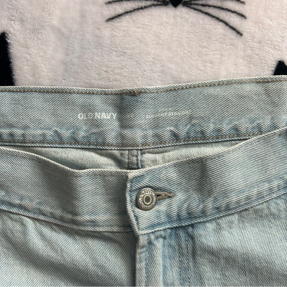 NWT Old Navy Slouchy Straight Light Wash Jean Shorts Size 20 - Picture 3 of 4